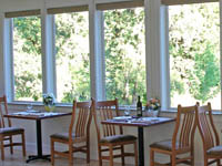 Cozy romantic great room bistro